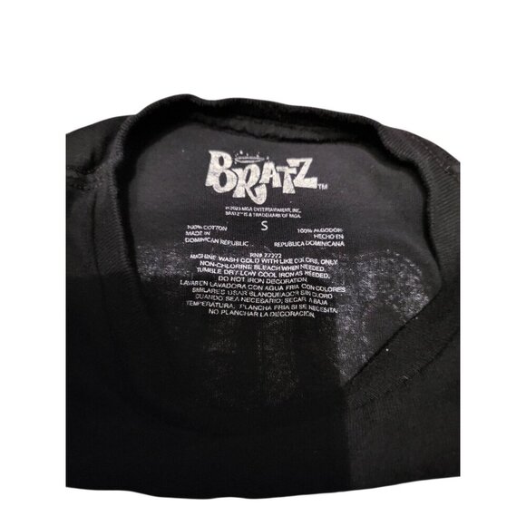 Bratz World Tour 2001 T Shirt Black Dolls Womens/Teens Size Small - Picture 6 of 8